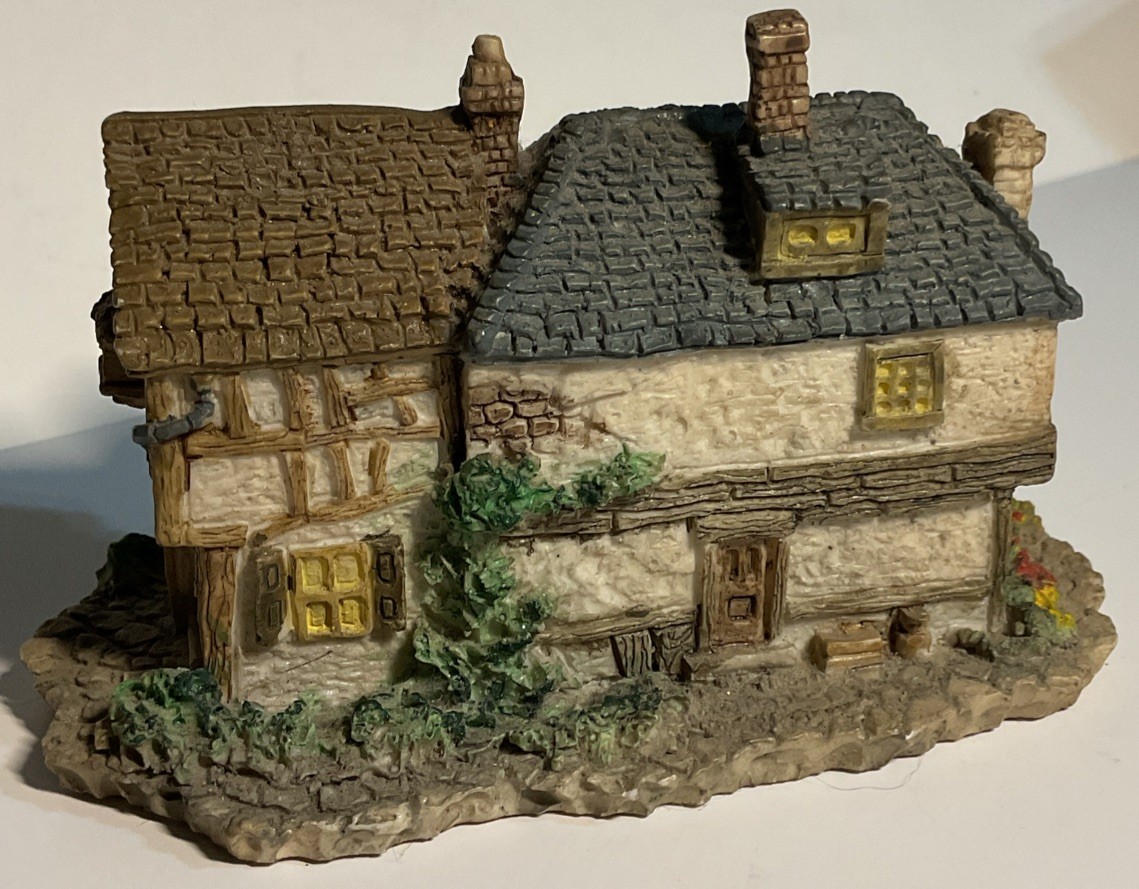 1987 Dept 56 Dickens Miniature Old Curiosity Shop Rare Books House
