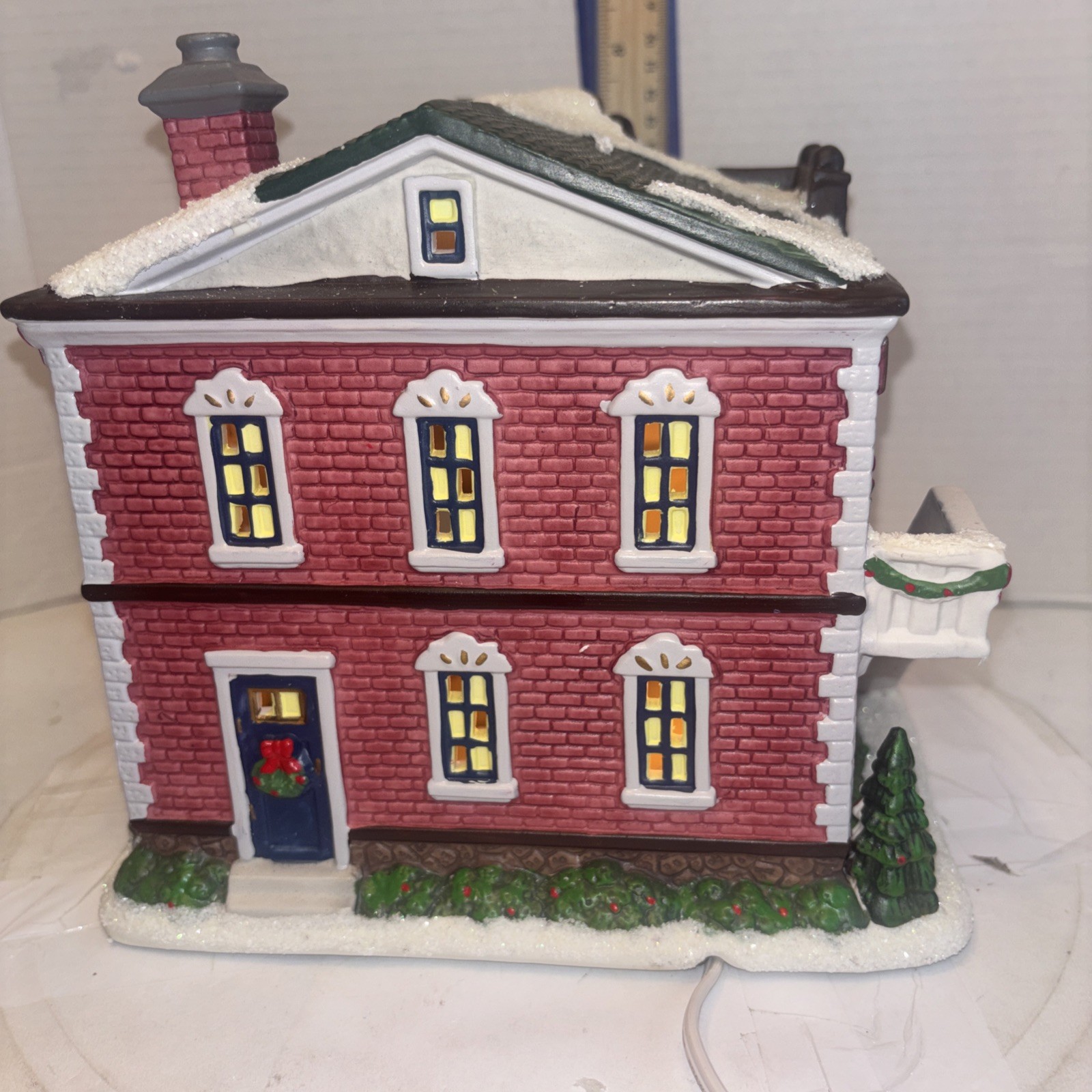 2010 St Nicholas Square Christmas Village Santa’s Toy Chest Illuminated