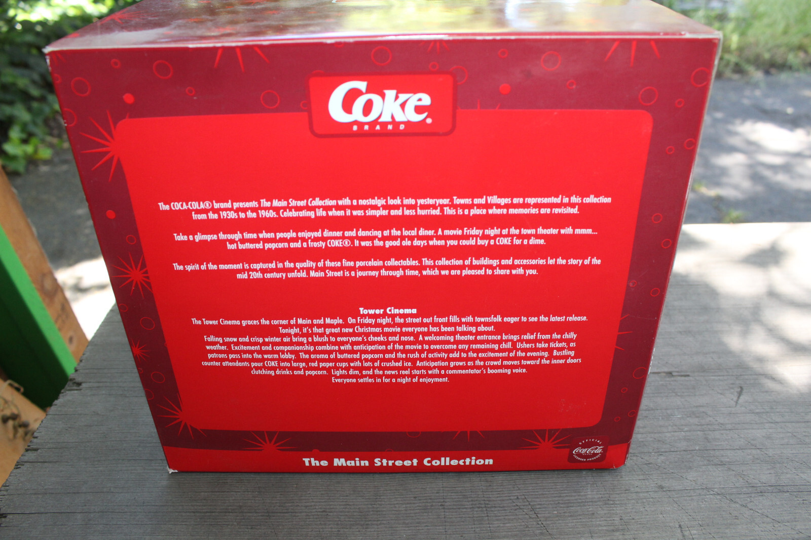 Coca-Cola 2006 Main Street Collection “Tower Cinema” MINT LB