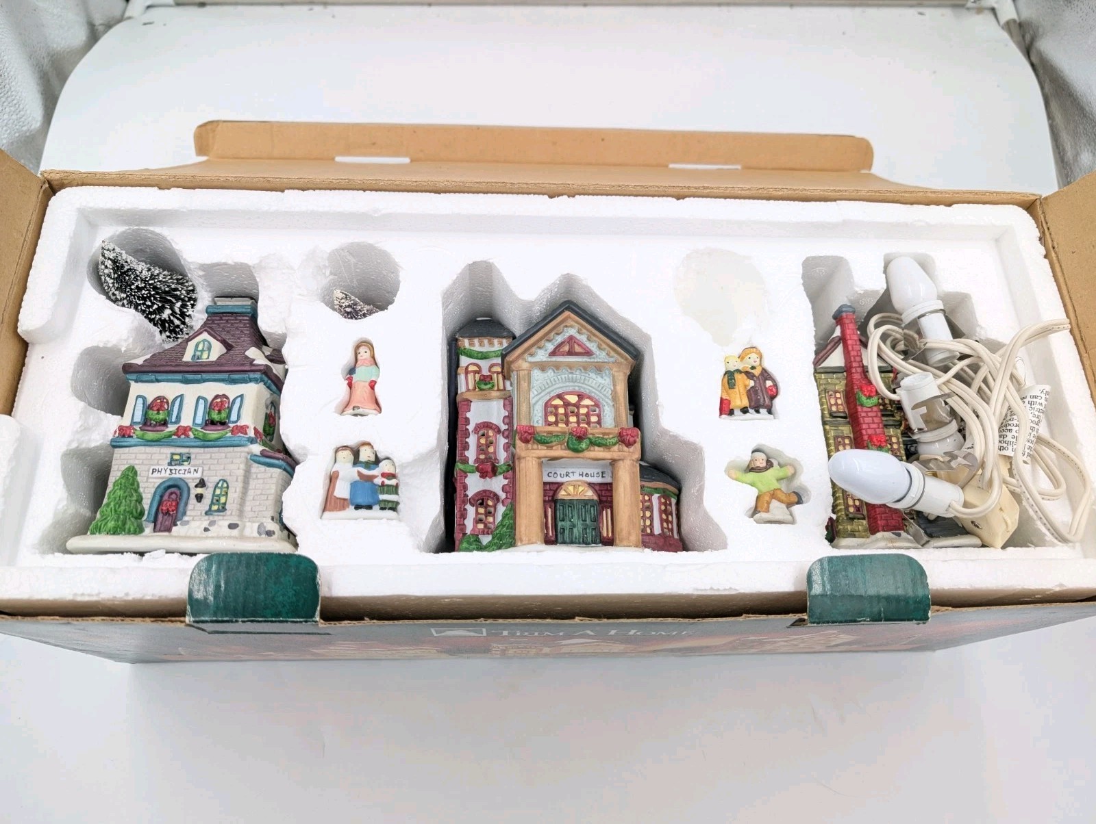 Trim A Home Bayberry Village 10 Piece Porcelain Christmas Set Houses (260127)