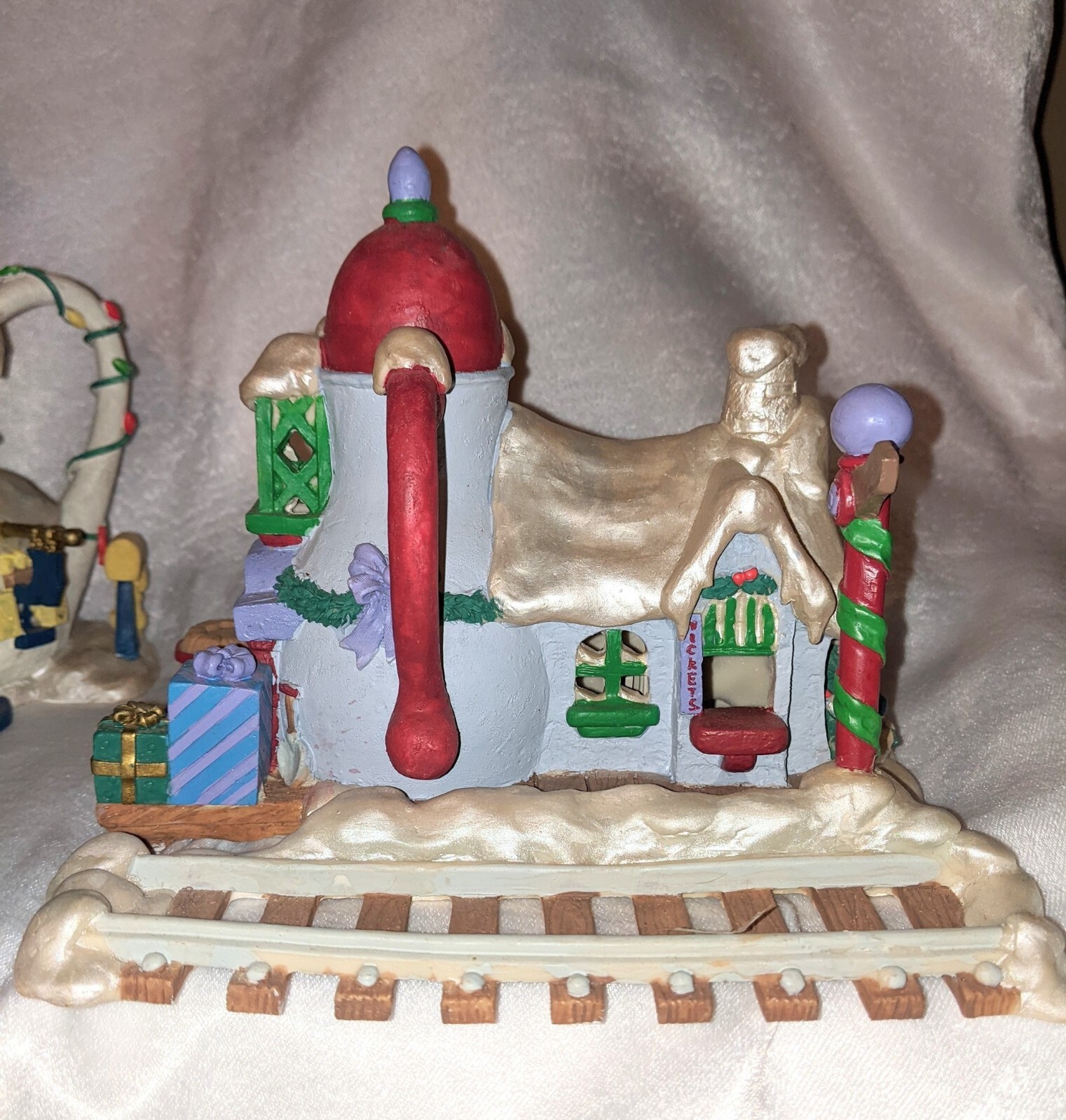 1998 Trendmasters Sears Christmas Mouse Teapot Village Complete + Many Extras