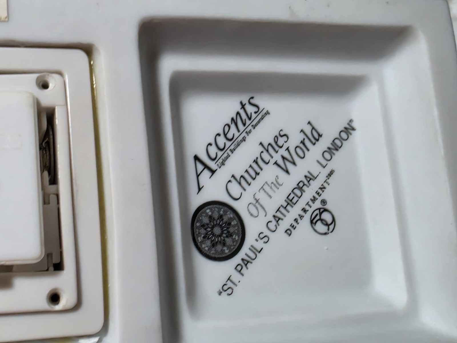 Dept 56 St. Paul’s Cathedral London Churches of The World Accents OOP RARE! READ