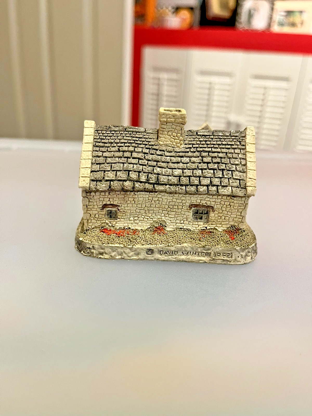 David Winter Vintage Cotswold Cottage 1982 Hand made & painted England