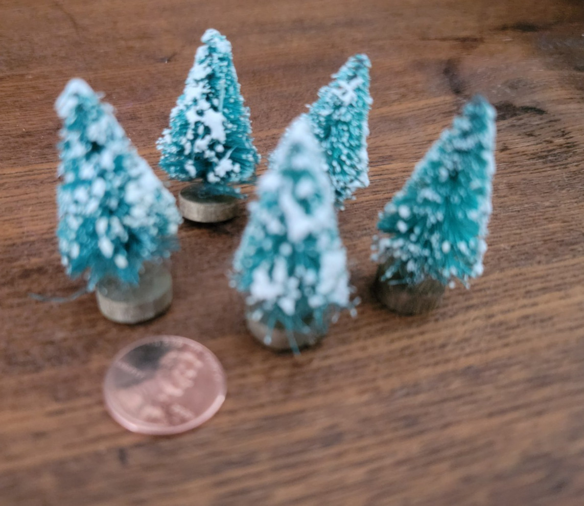 Vintage Bottle Brush 1.5 inch Trees Flocked with Wood Bases Lot of 5 Germany