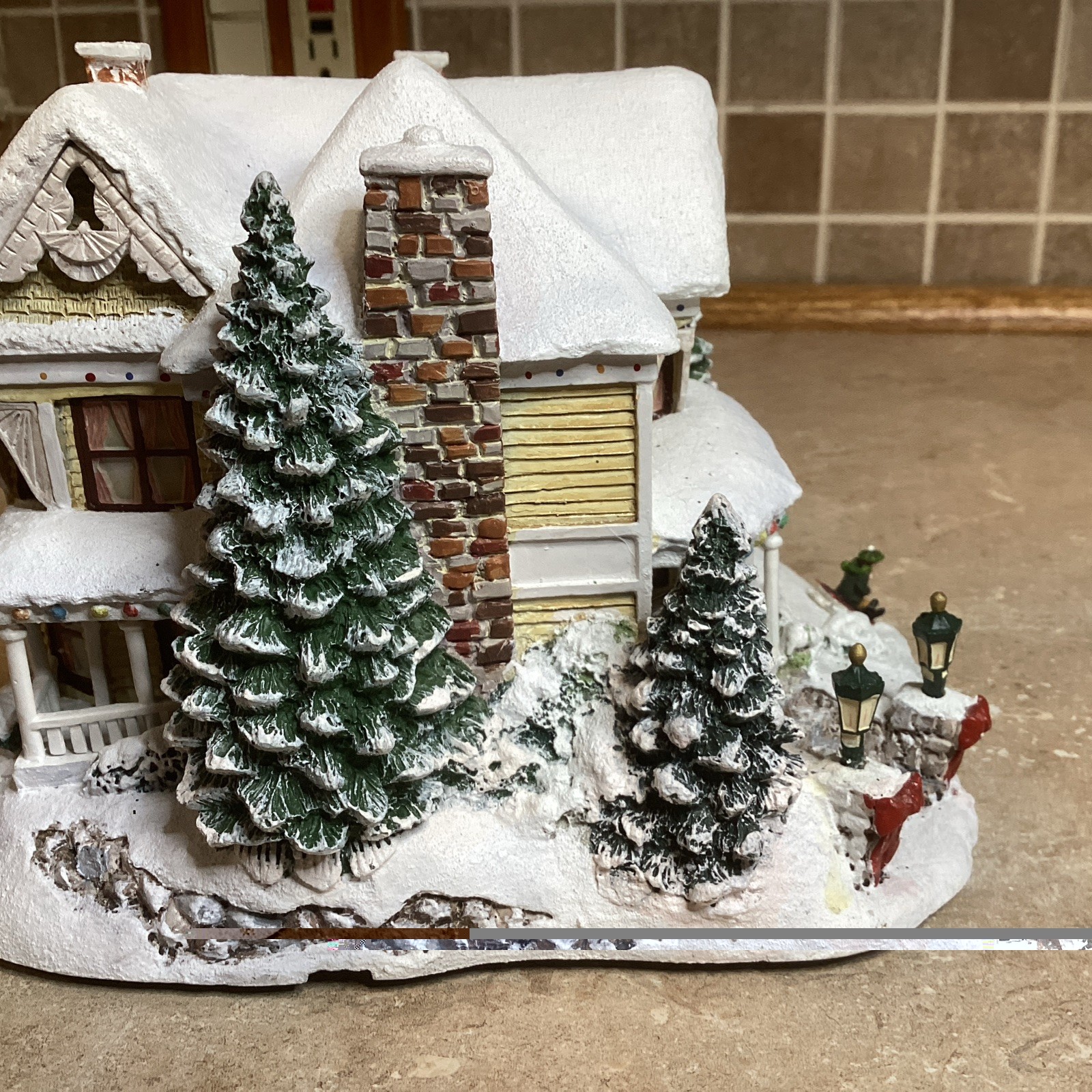 Thomas Kinkade Hawthorne Village Victorian Homestead Christmas – W/ Light-EUCA