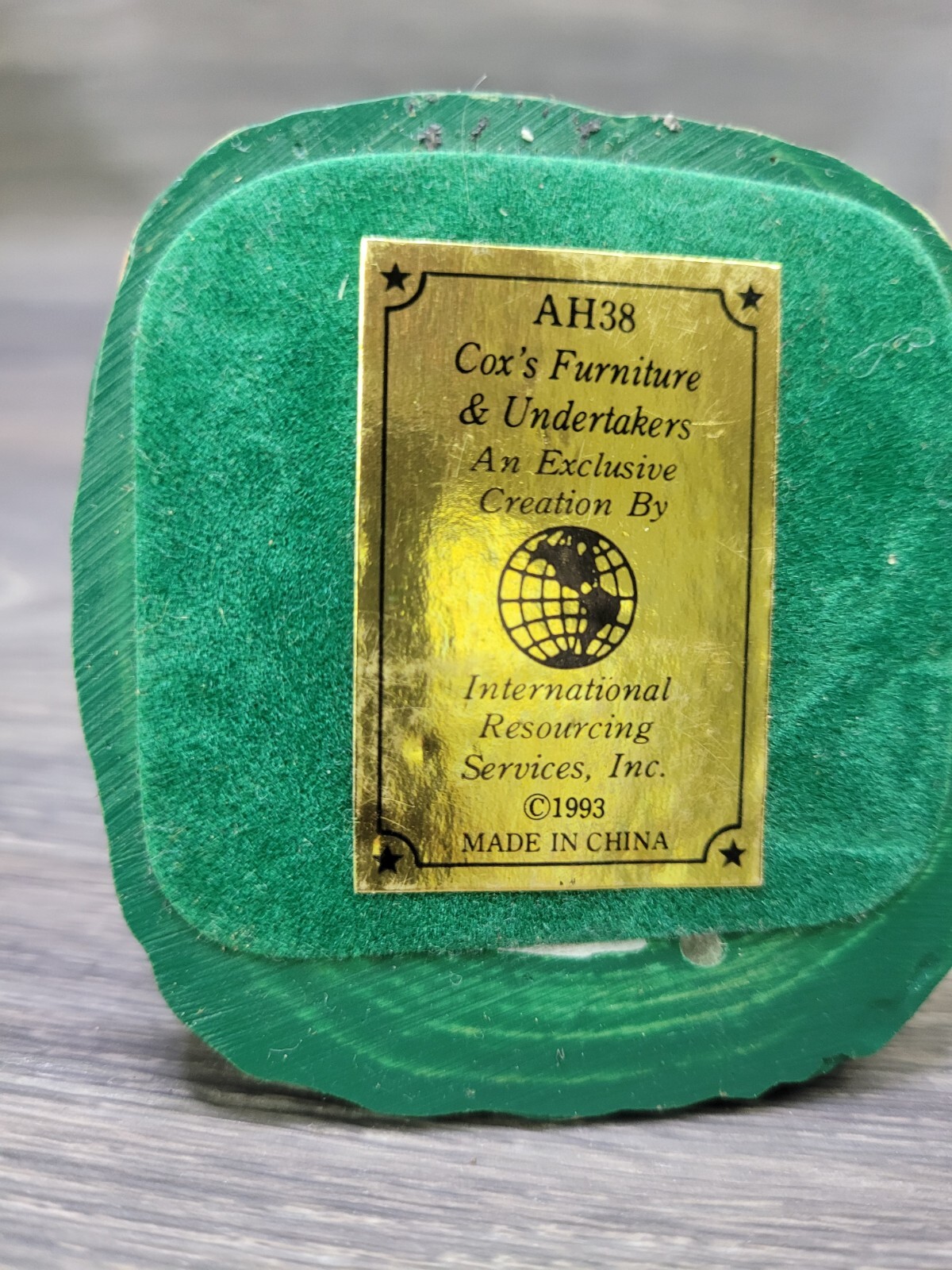 “Cox’s Furniture & Undertakers” Intern. Resourcing Services 1993 China AH38