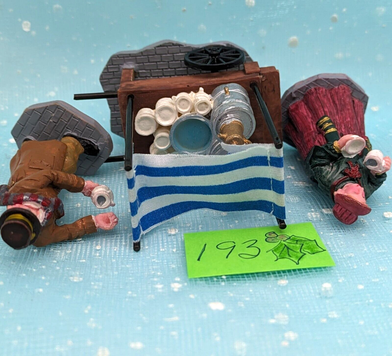 Lemax Coffee Stall Victorian vendor Christmas Village Figurines NO BOX INV193