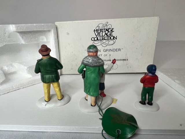 Dept 56 Heritage Village Accessories Organ Grinder, Set of 3, 5957-9 NEW