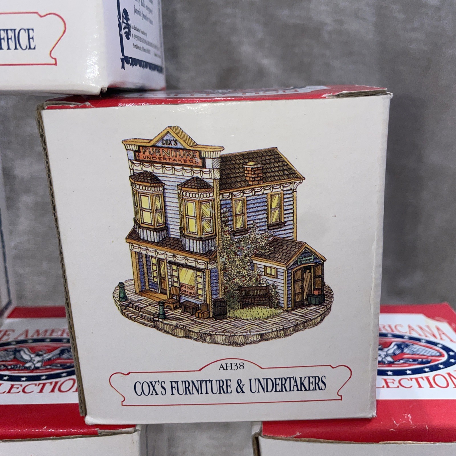 10 The Americana Collection Liberty Falls Houses & Buildings + 10 Pewter Figures