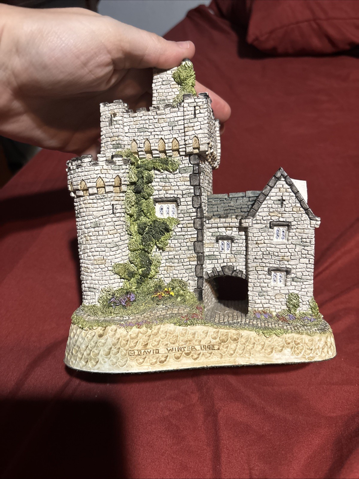 David Winter O’Donovan’s Castle 1992 The Irish Collection – Hand Made & Painted