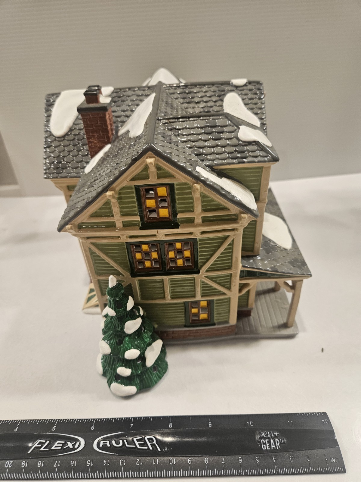 Dept. 56 Snow Village American Architecture “Stick Style House” 1998