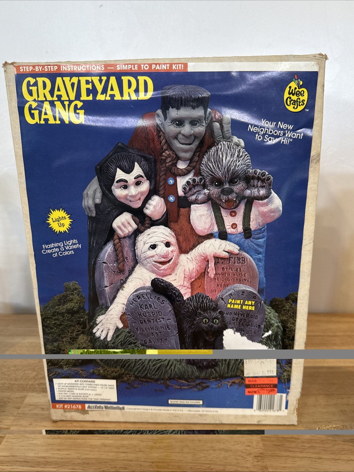 Wee Crafts Graveyard Gang Spooky RARE Kit Light Box Unpainted Halloween Vintage