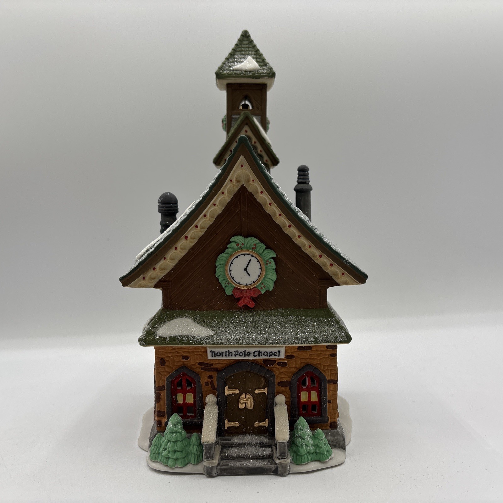 Department 56 1993 Vintage HVC North Pole Series North Pole Chapel 5626-0 Retire