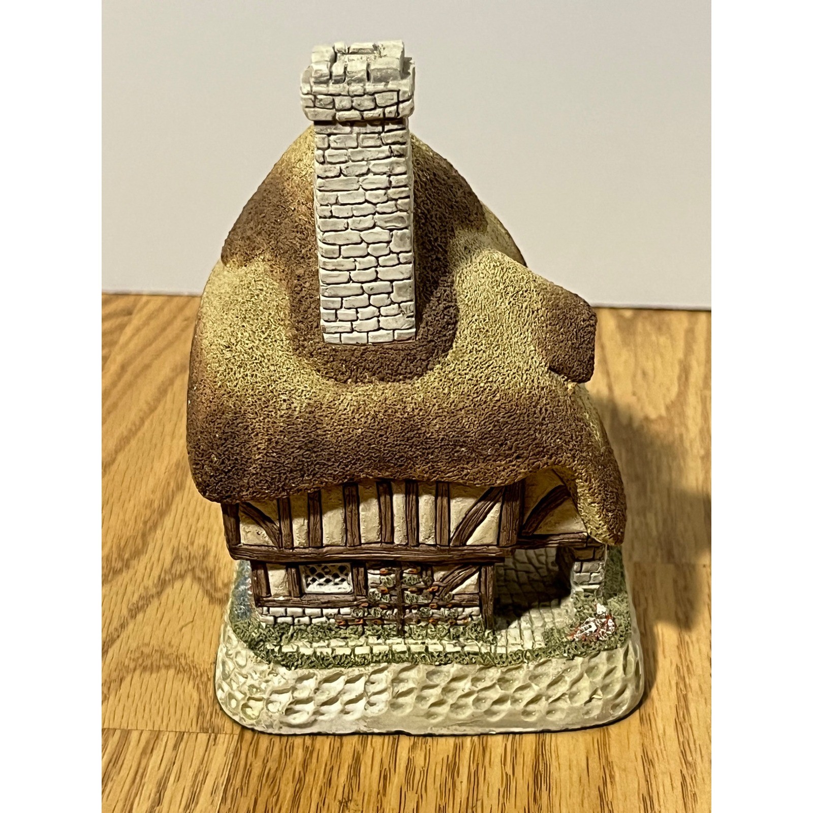 David Winter Pudding Cottage British Traditions April 1982 5″ House