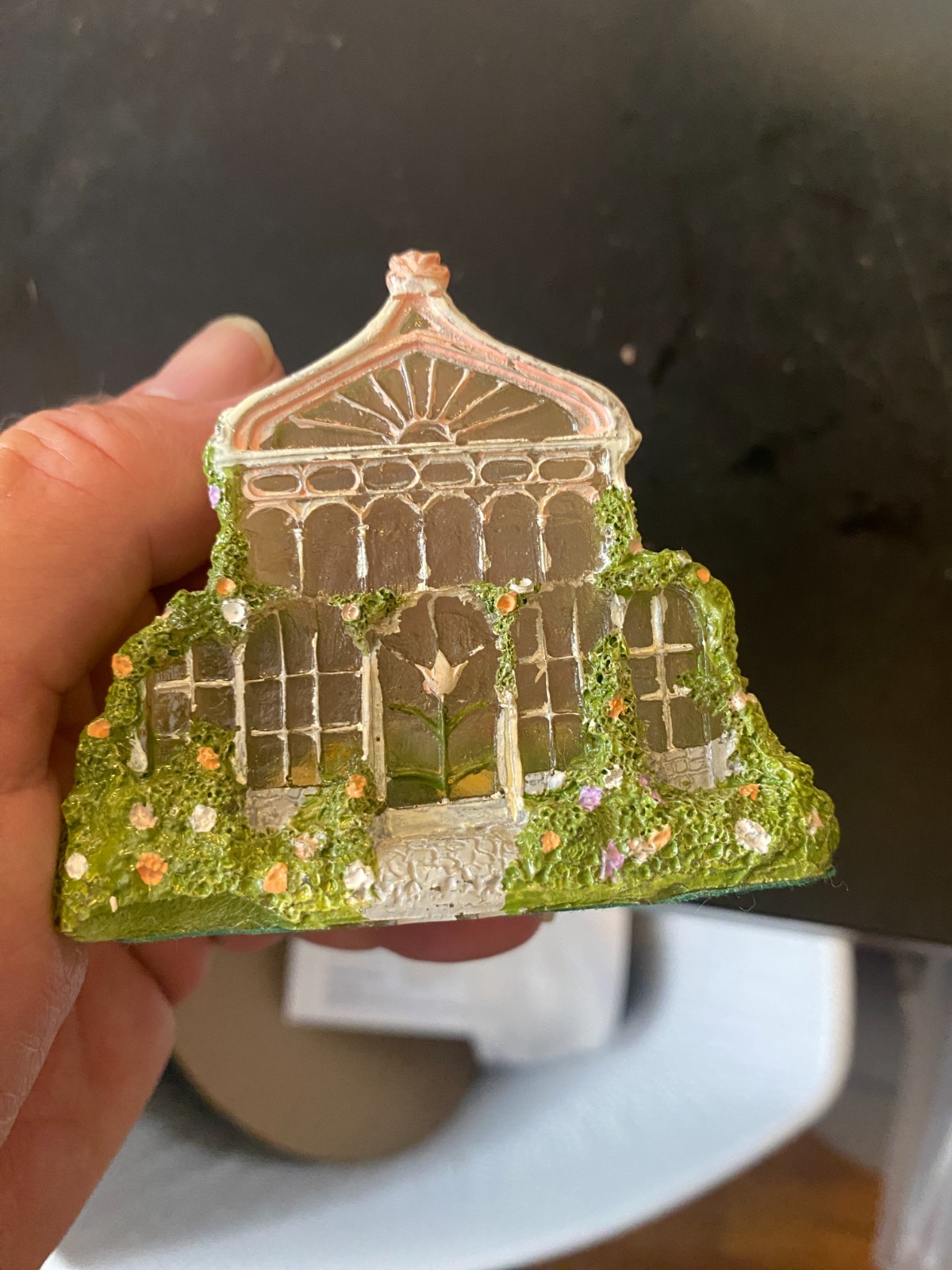 Enesco Tulip Towne village GREEN HOUSE 1989 RARE