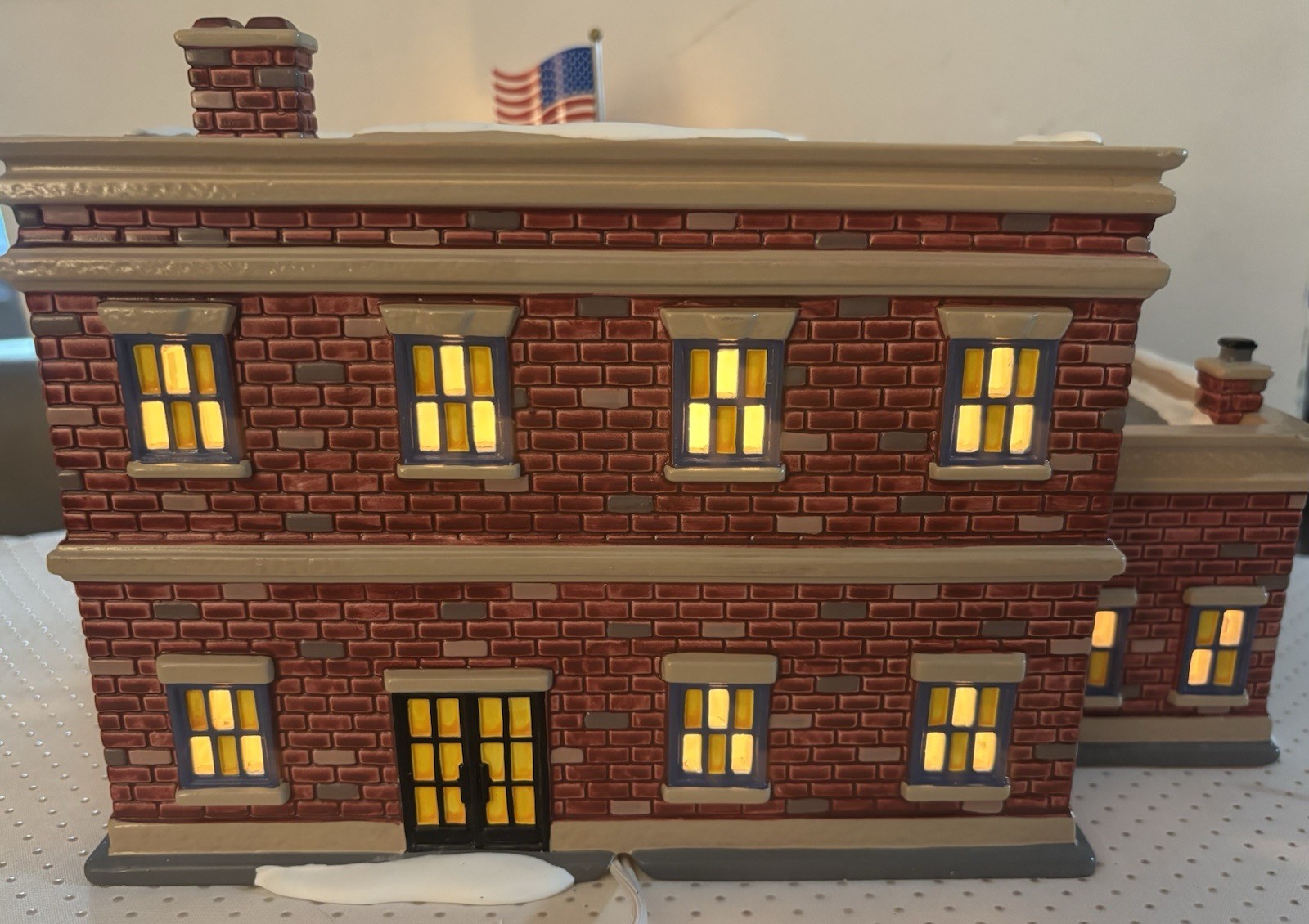 Dept 56 Snow Village Northgate School Lighted Building