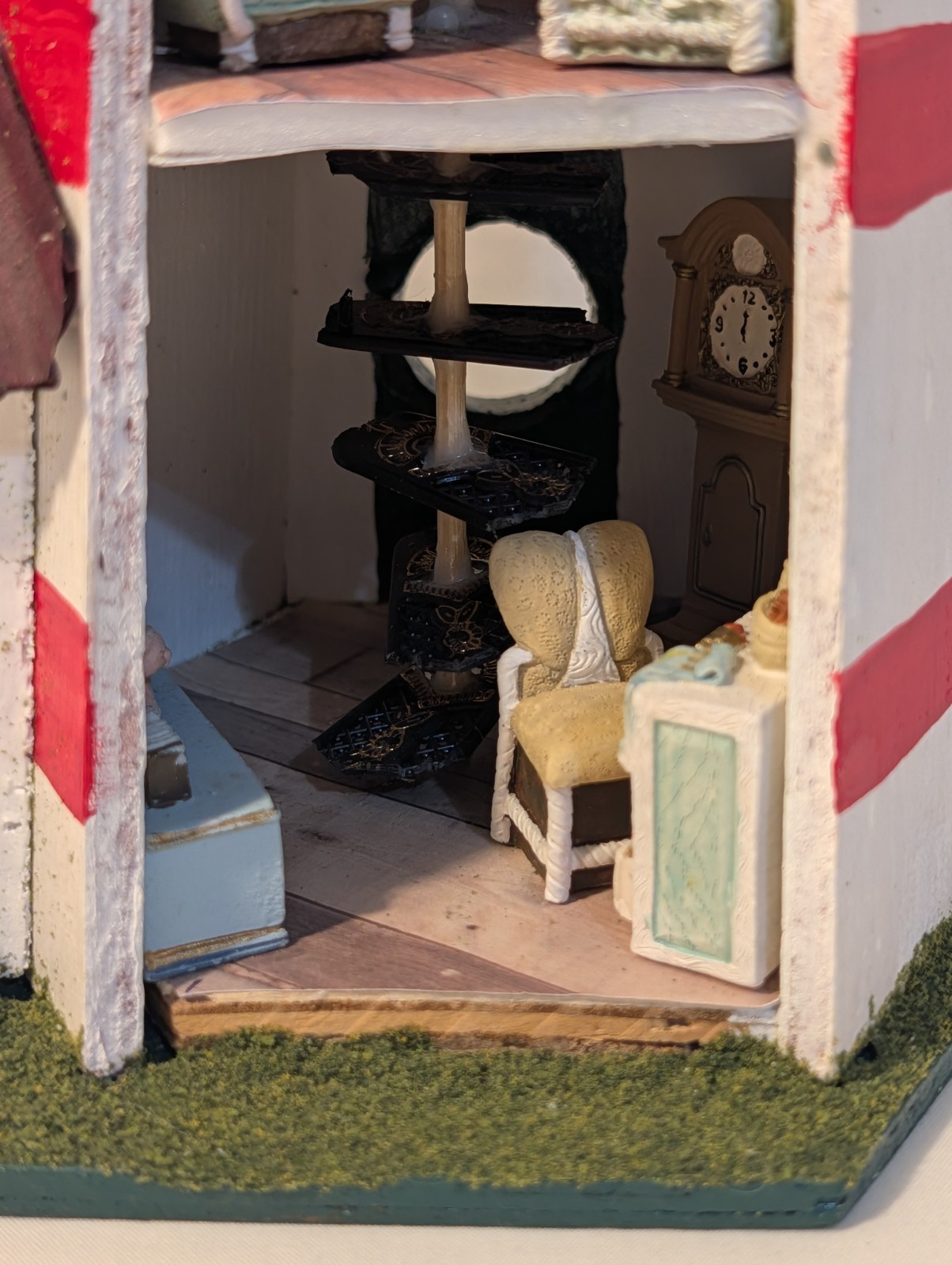 2008 American Folk Art, Wooden Light House. Nice Detail Inside And Out.