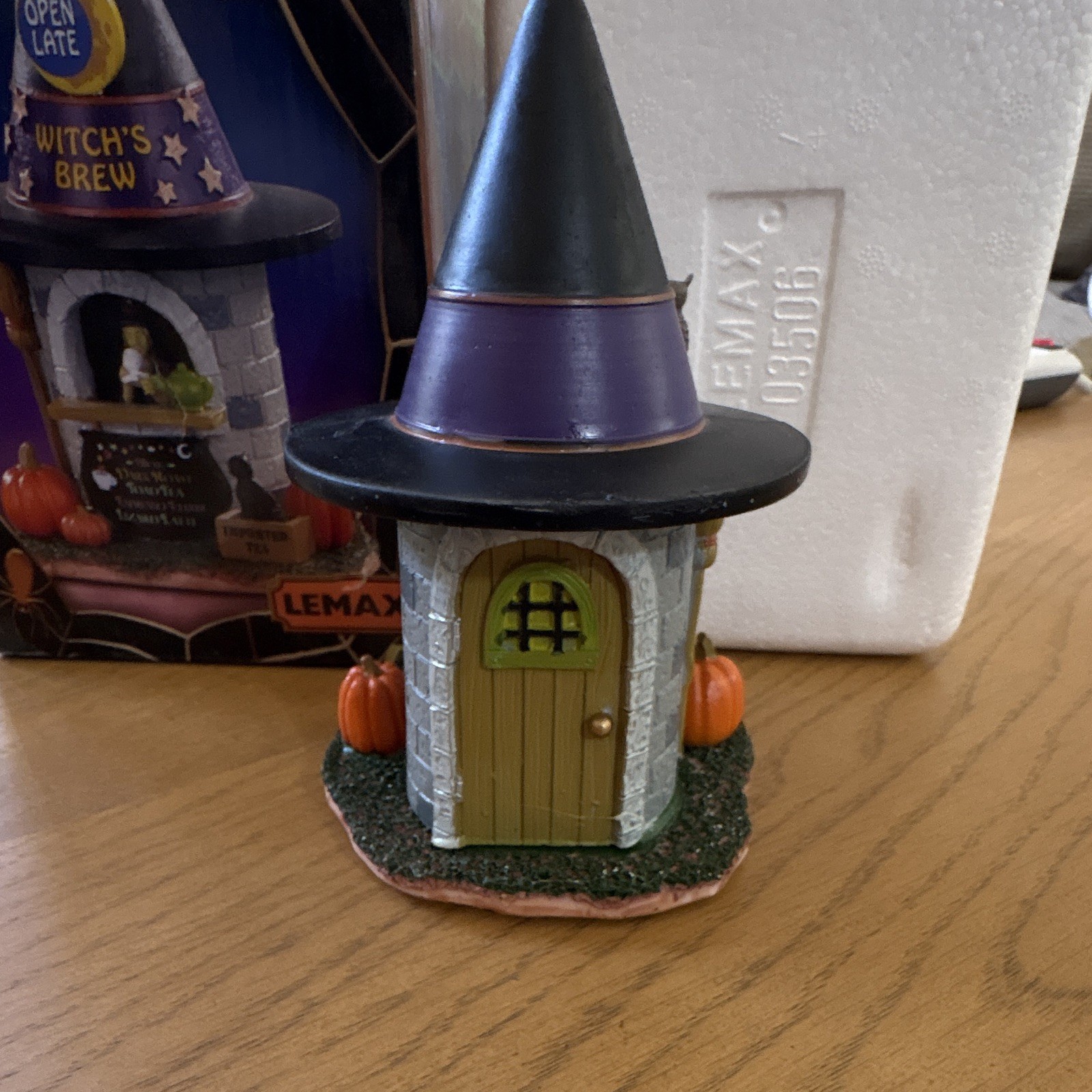 Lemax Spooky Town Witch’s Brew Table Accent Painted Resin Multicolor 2020 Box