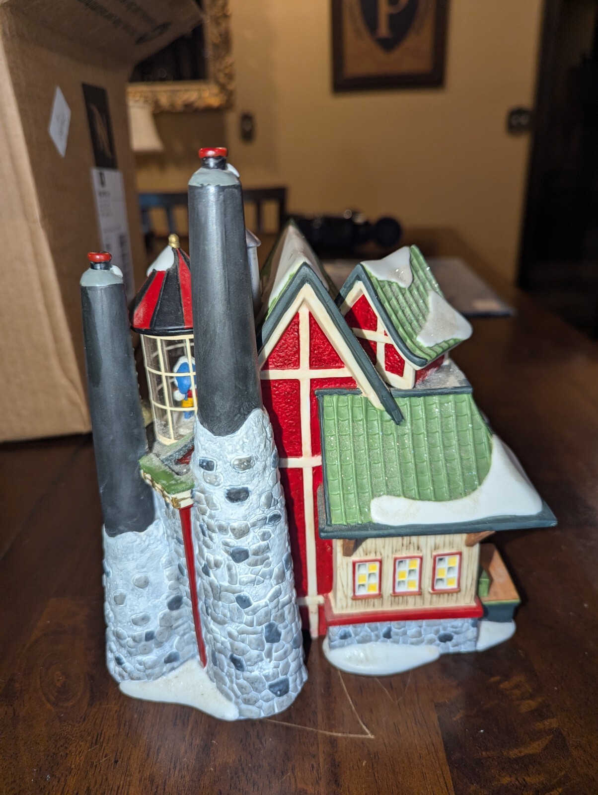 Dept. 56 North Pole 2004 Teddy Bear Training Center #56.56774 Factory, Preowned