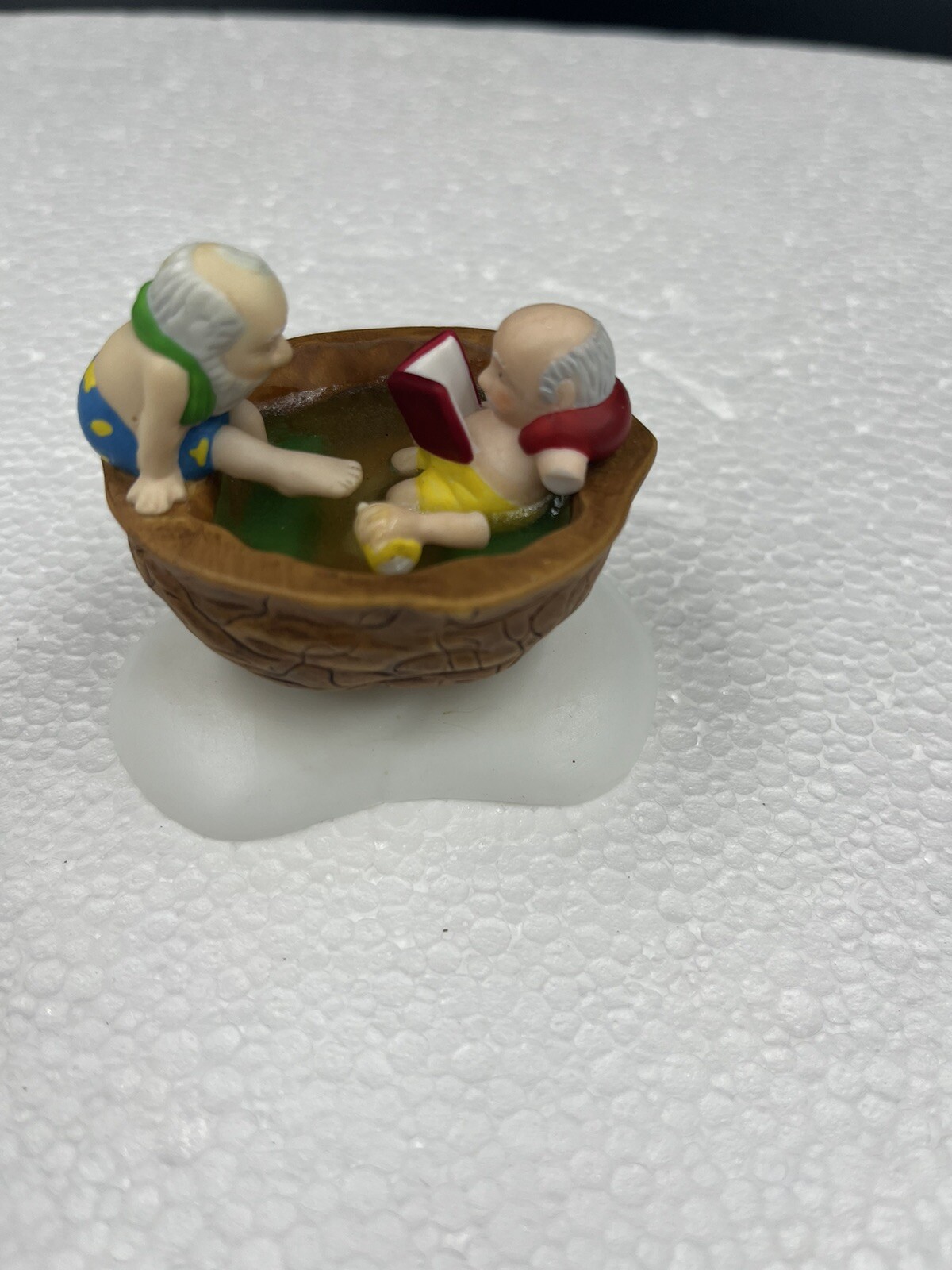 Department 56 North Pole Series Party In The Hot Tub 56802