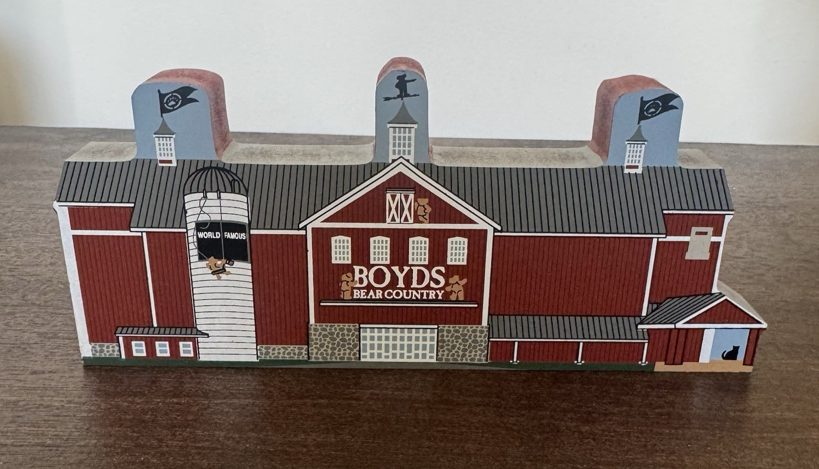 Vintage Cat’s Meow Village Boyds Bear Country Gettysburg Pennsylvania Barn 2002