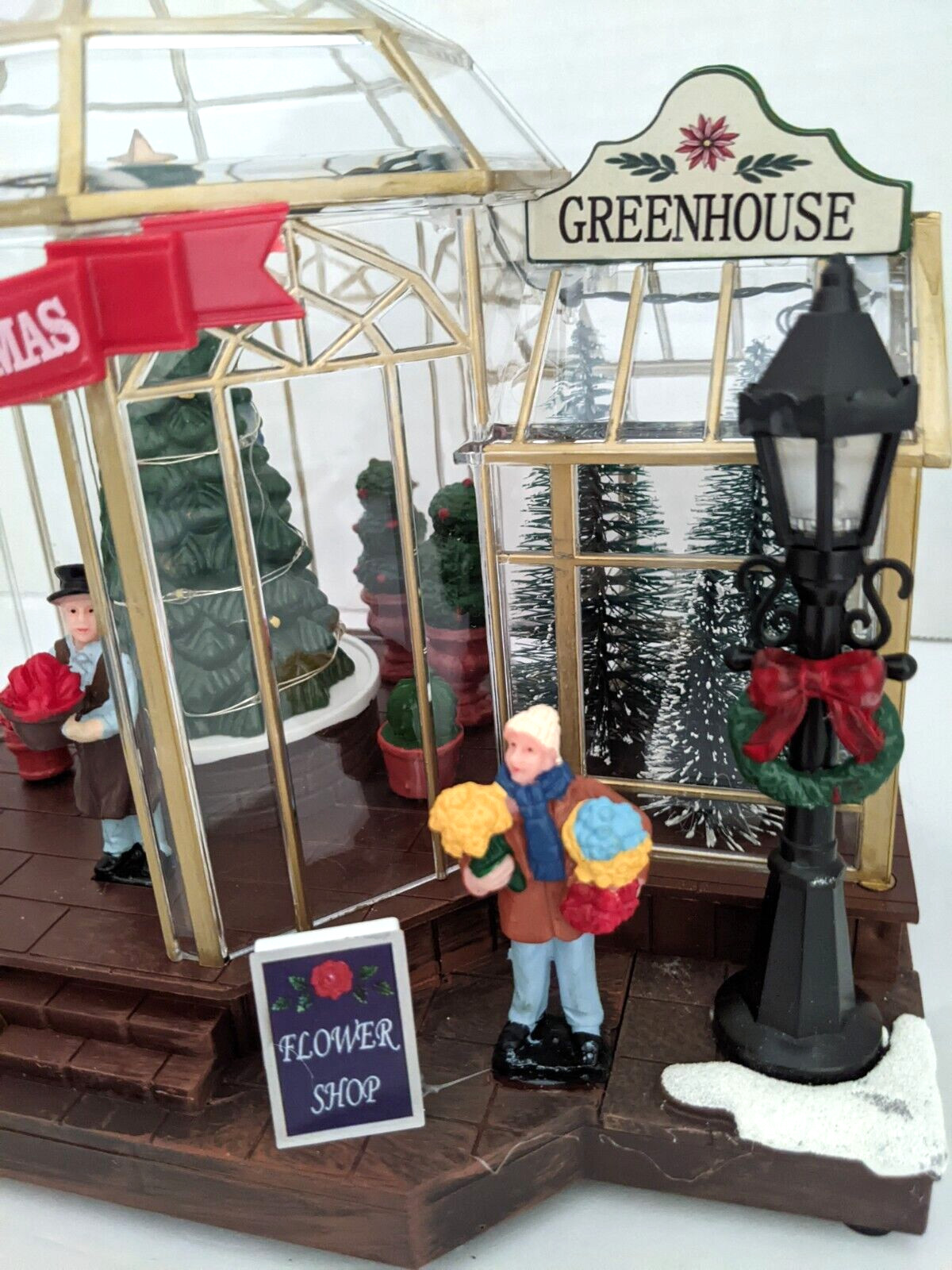 New 2024 Christmas GREENHOUSE by Holiday Time Lights Up & Plays 8 Carols VIDEO
