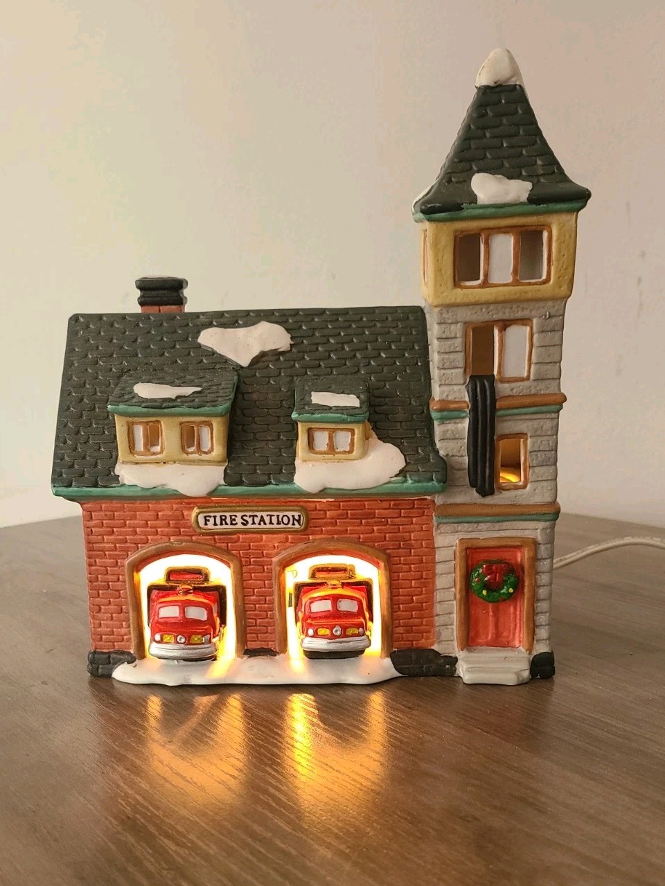 FIRE STATION CHRISTMAS ON MAINSTREET VINTAGE VILLAGE HAND PAINTED PORCELAIN