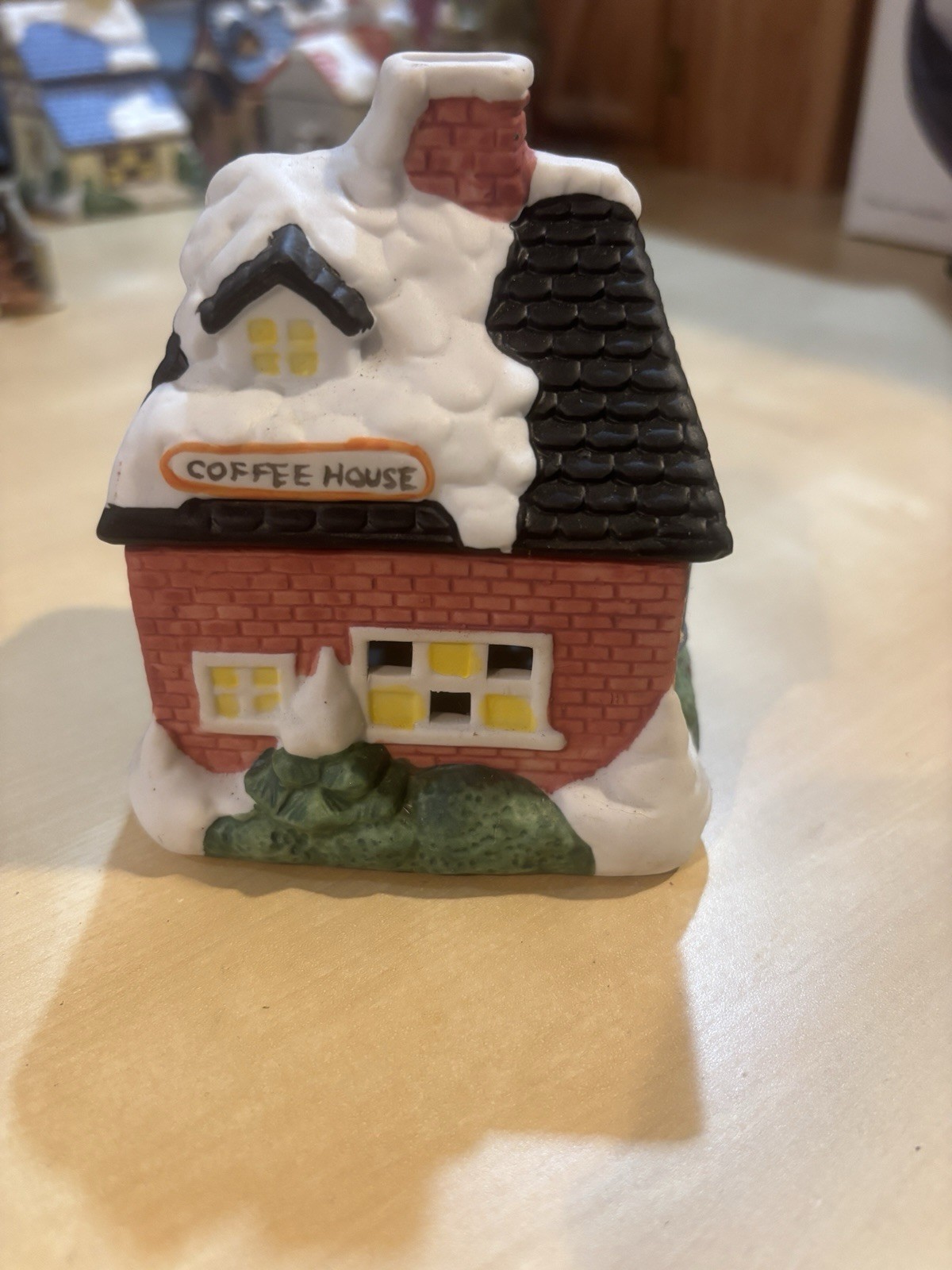 1991 seasonal specialties Christmas Village Coffee House Hand Painted Porcelain