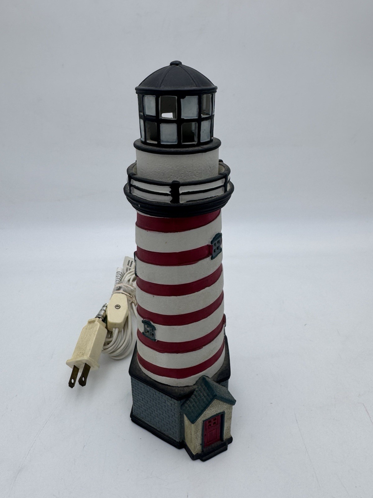 Vintage 1996 Lemax Plymouth Corners Lighted House Lighthouse WORKS!