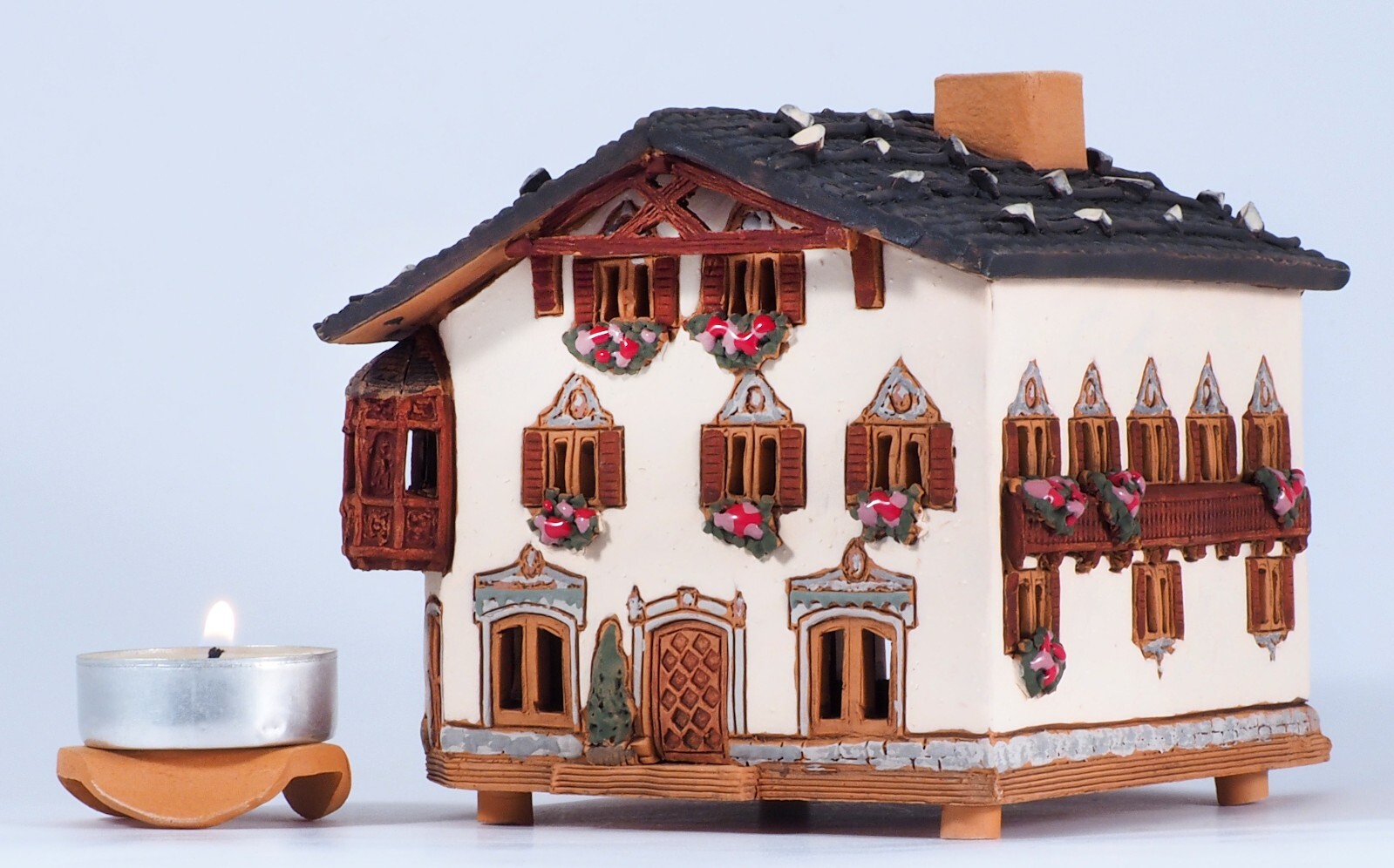 Ceramic Tealight Holder Historic House in Garmisch-Partenkirchen 10 cm © Midene