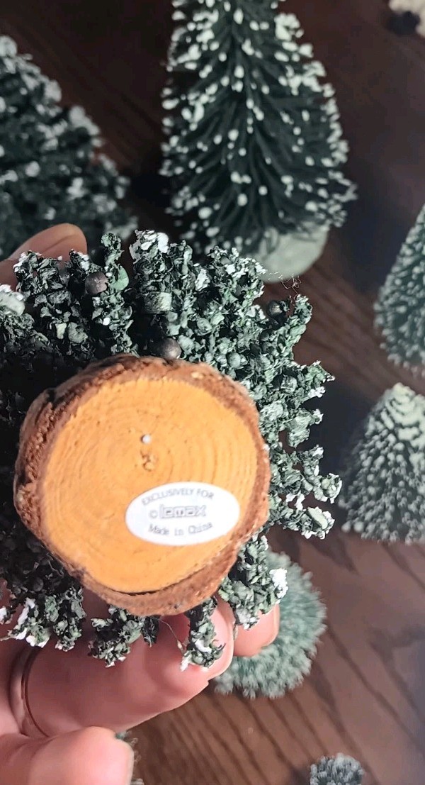 Lemax Christmas Tree Lot Mixed With Other Unknown Brand 21 Total Pieces