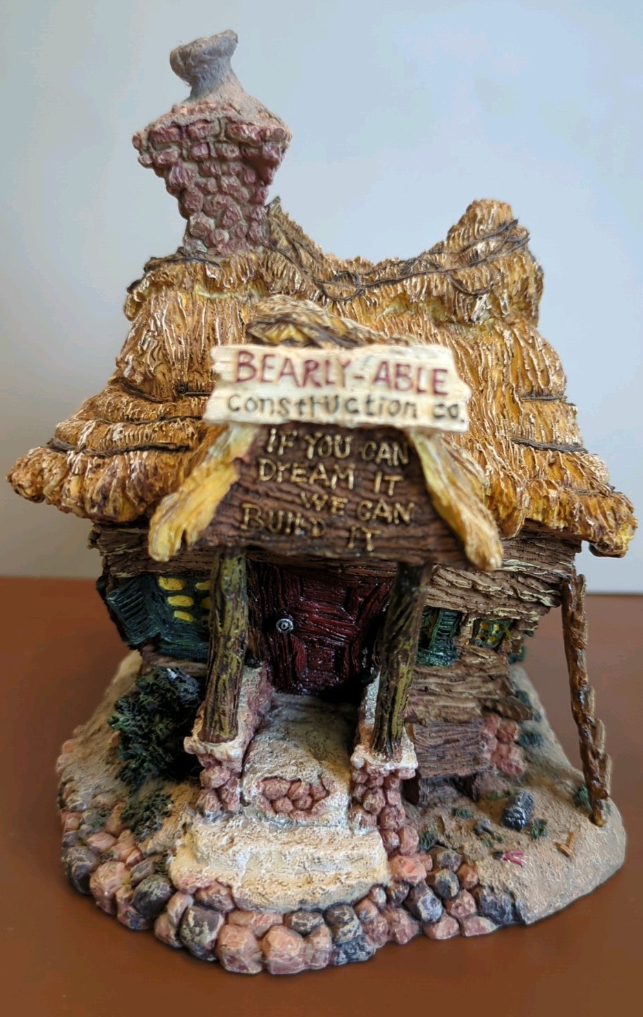Boyds Town Village “Matthew’s Bungalow” Bearly-able Construction Co. Figurine