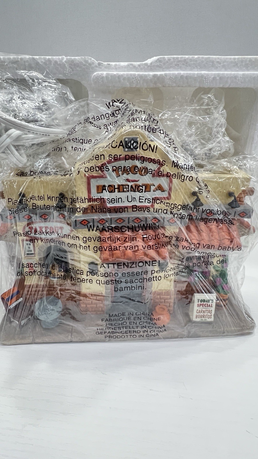 Lemax Holidays And Seasons Taco Shop “Taco Fiesta” 35577 Retired RARE And NEW !