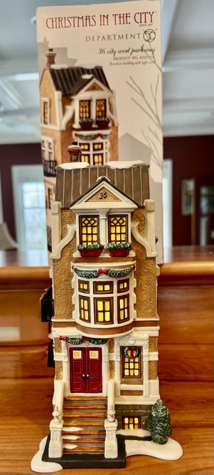 Department 56 Christmas in the City 36 City West Parkway 4020174 2011