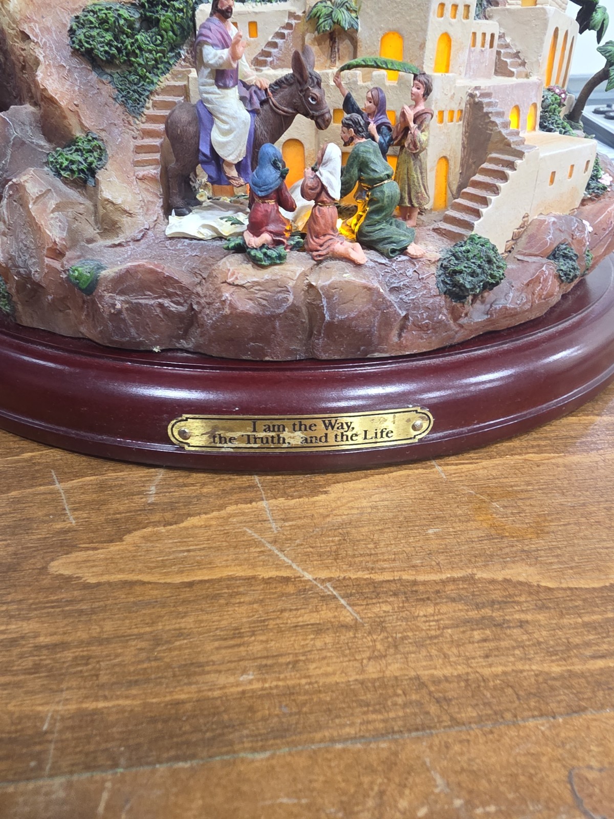 Thomas Kinkade Hawthorne Village Faith Mountain Illuminated Sculpture 2006