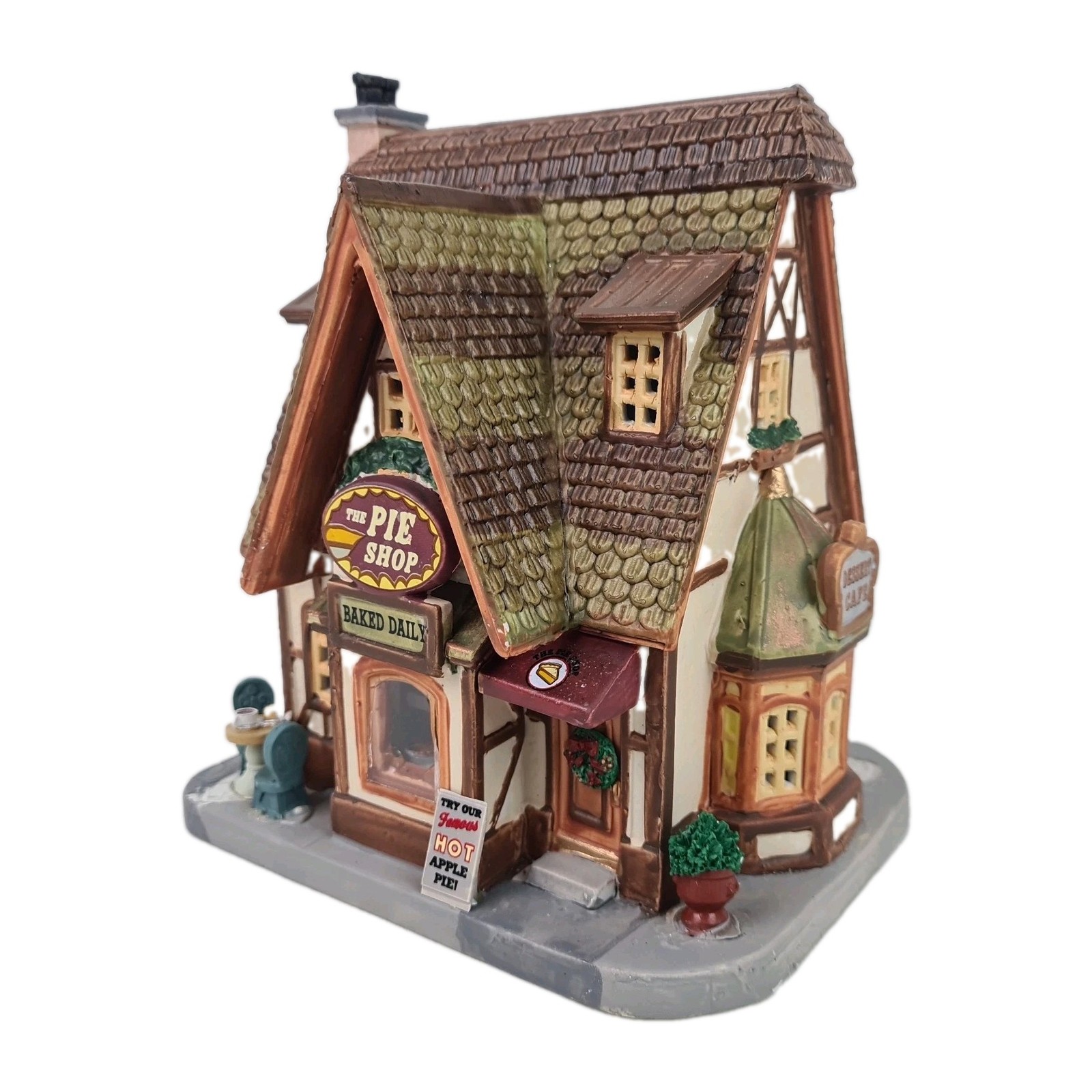 🚨 LEMAX Signature Collection The Pie Shop 75258 Porcelain Lighted House Vintage