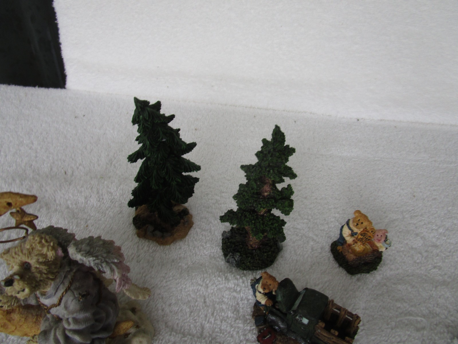 Boyds Town Village Collection~ Lot of 24~ Bears & Trees Figurines Plus Friends!!