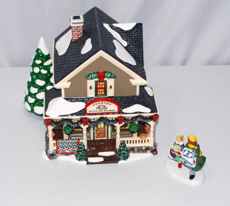 Vintage 2001Department 56 The Original Snow Village Country Quilt And Pie