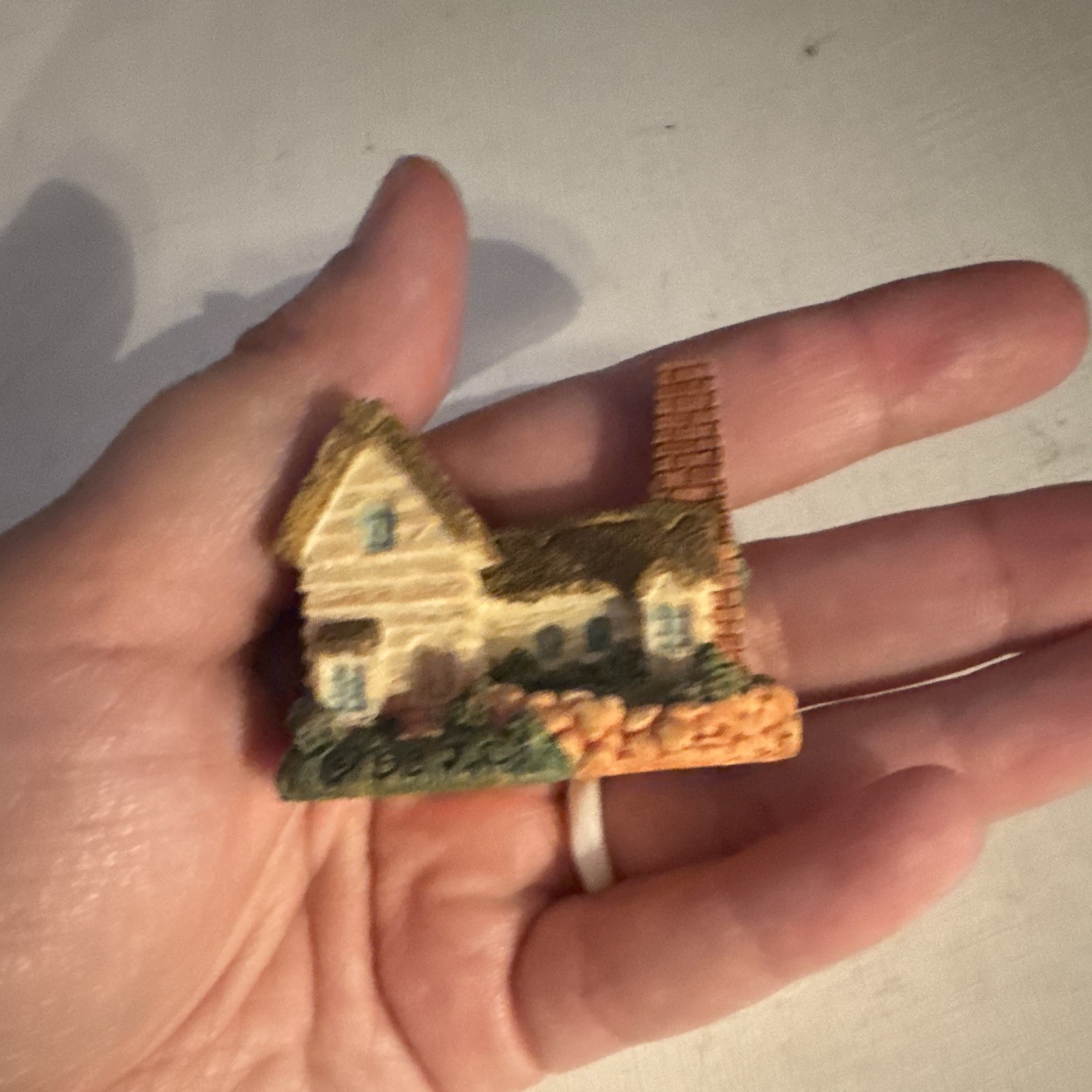 Resin Cottage Village Miniature Houses Multicolor Lot of 2 Small Figurines
