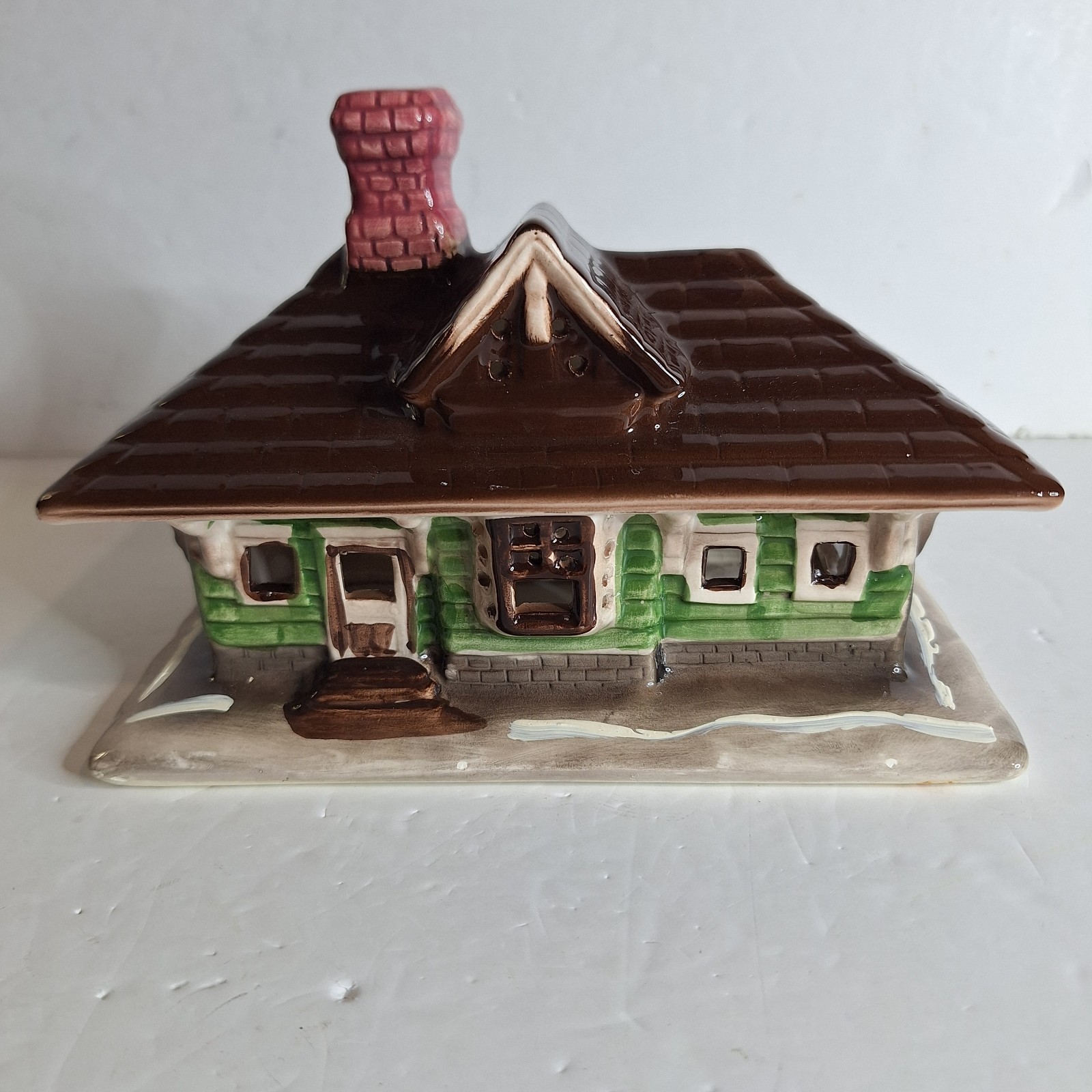 Vintage Byron Mold Train Station Christmas Village Ceramic Lighted Corded Bulb