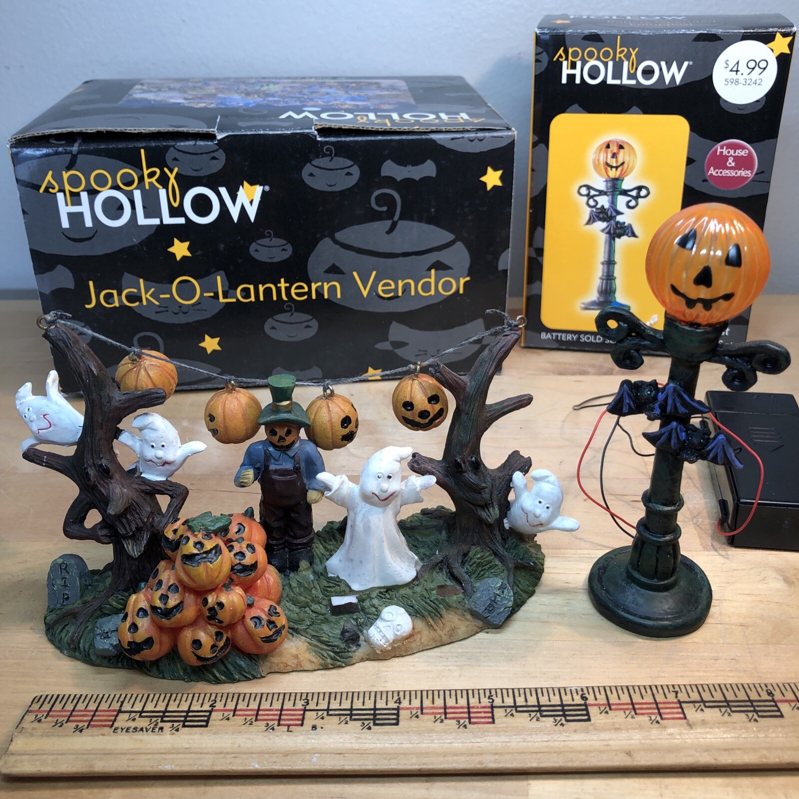 Spooky Hollow Porcelain Halloween Jack-O-Lantern Vendor & Lampost LOT BROKEN!!