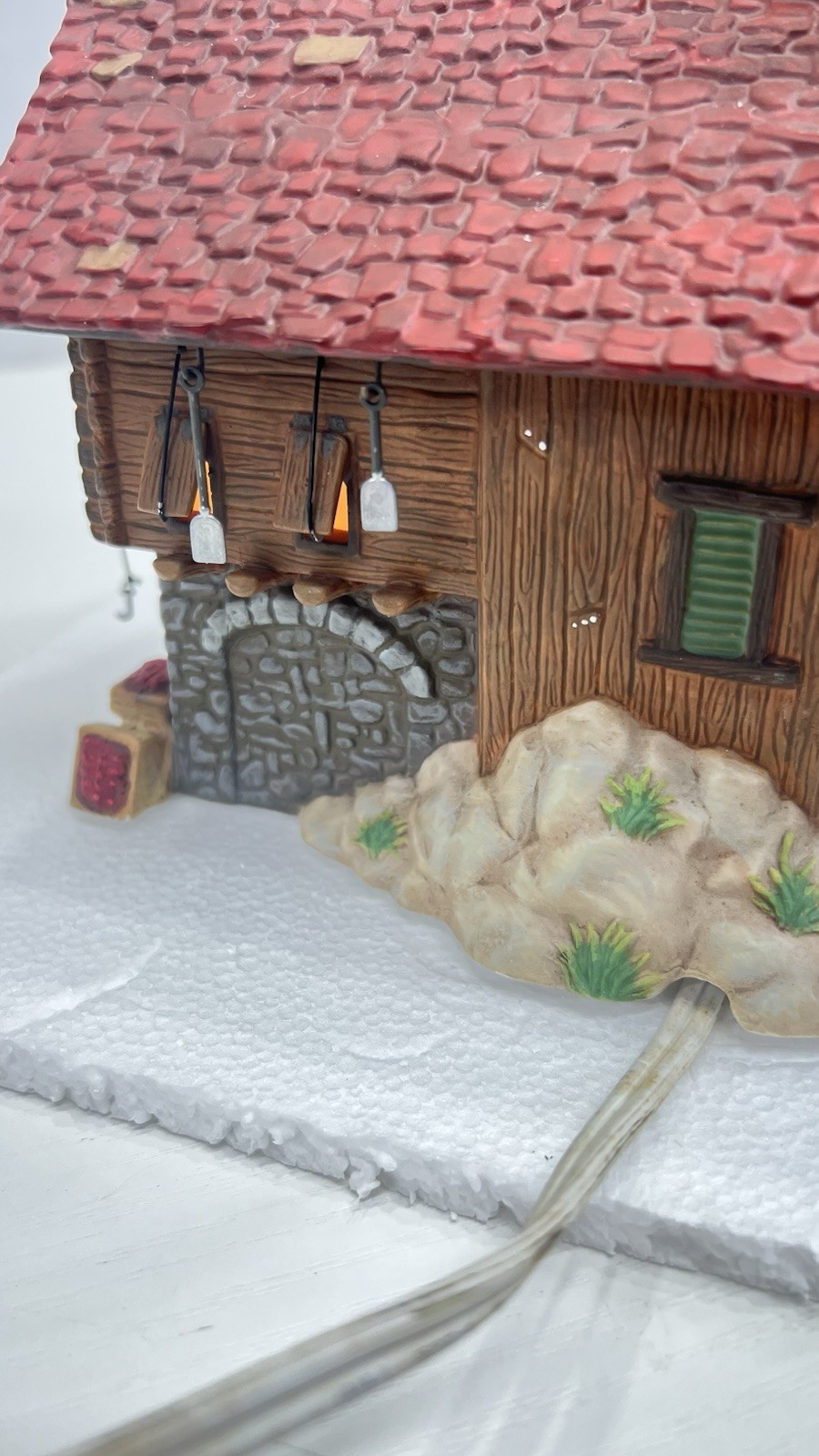Dept 56 New England Village Series “The Cranberry House” Retired 2000 Complete