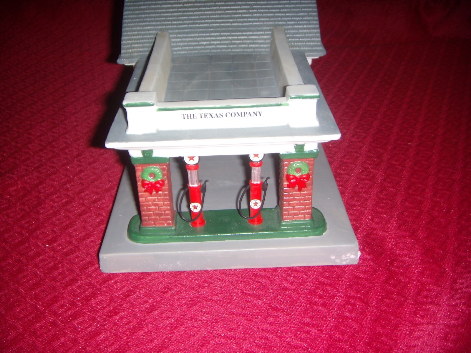 New Texaco Service Station #15 Dallas, Texas Lighted Christmas Village 1997