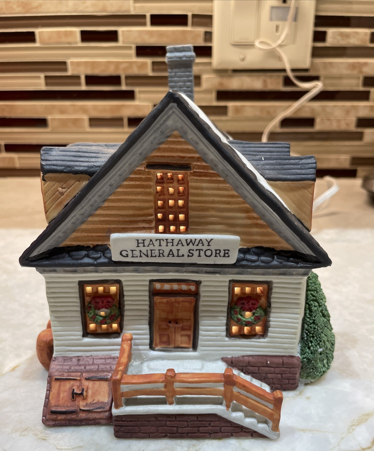 Lemax Dickensvale Christmas Village Building Hathaway General Store w/ Box 1992