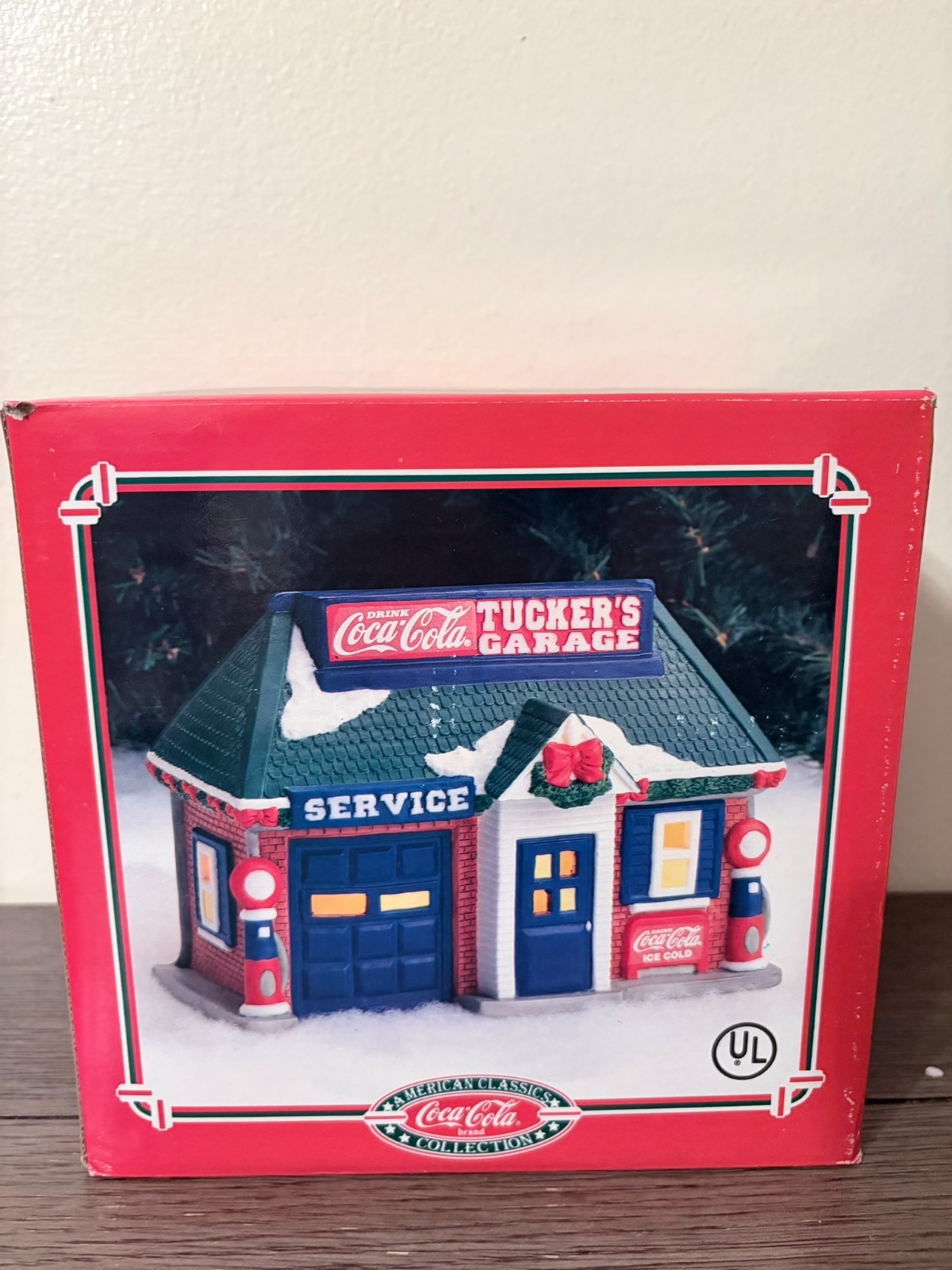 1995 COCA-COLA Collectible Tuckers Garage #57005 Christmas In Original Box
