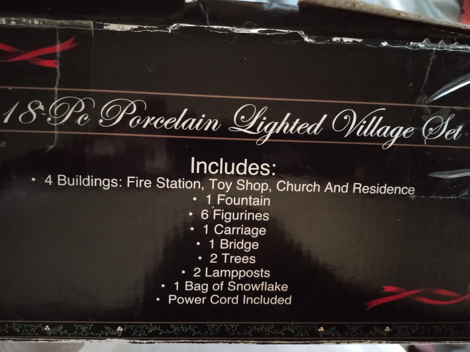 18 Piece Porcelain Lighted Village Set in Original Box