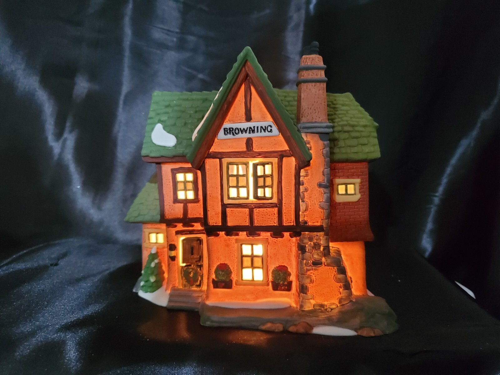 Dept 56 Dickens Village Series “Browning Cottage” 5824-6 Item#138