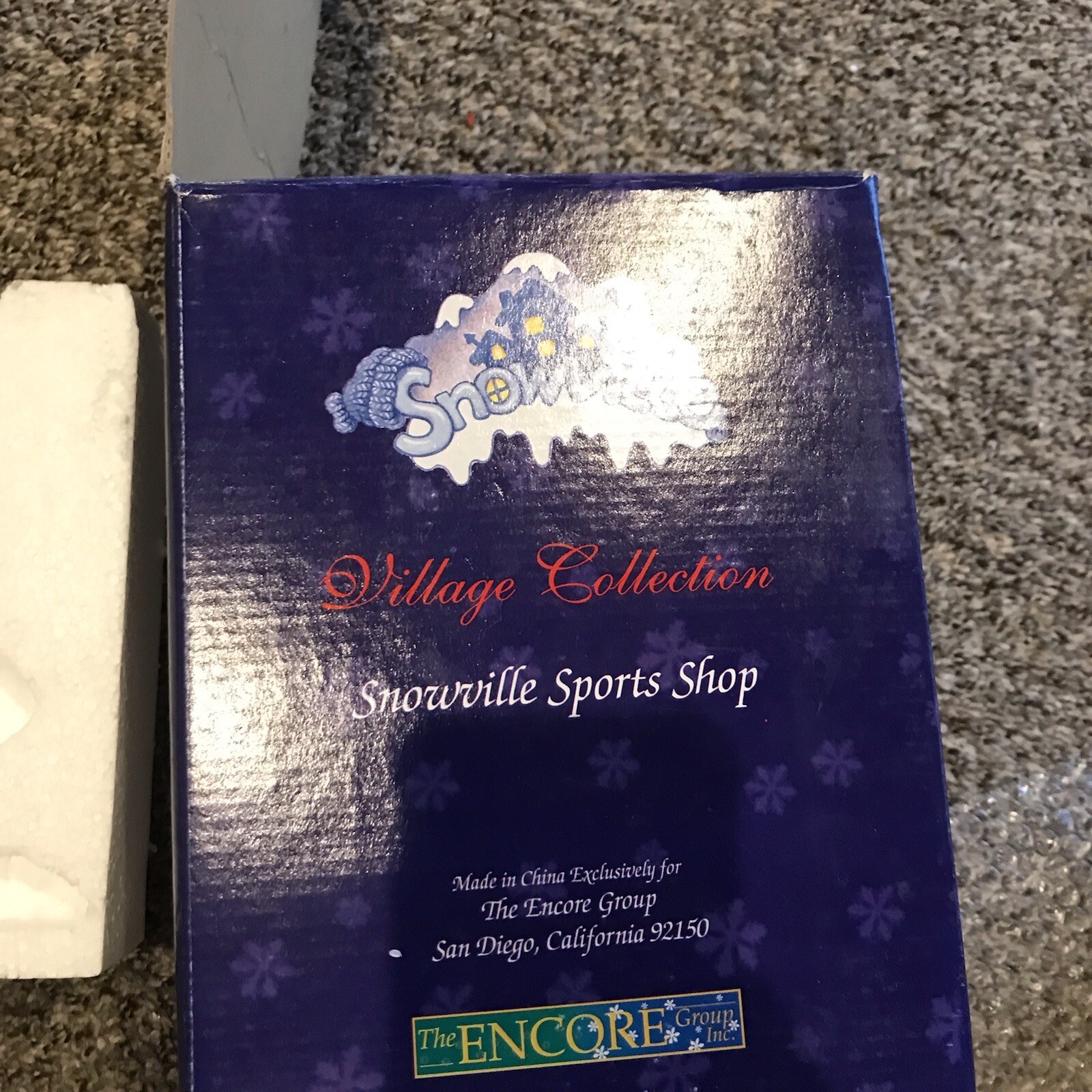 Encore Snow Buddies Snowville “Snow Sports Shop” Village piece 1999