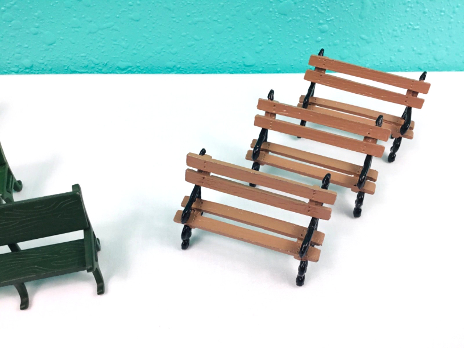 Department 56 Heritage Village And Lefton Park Benches Lot