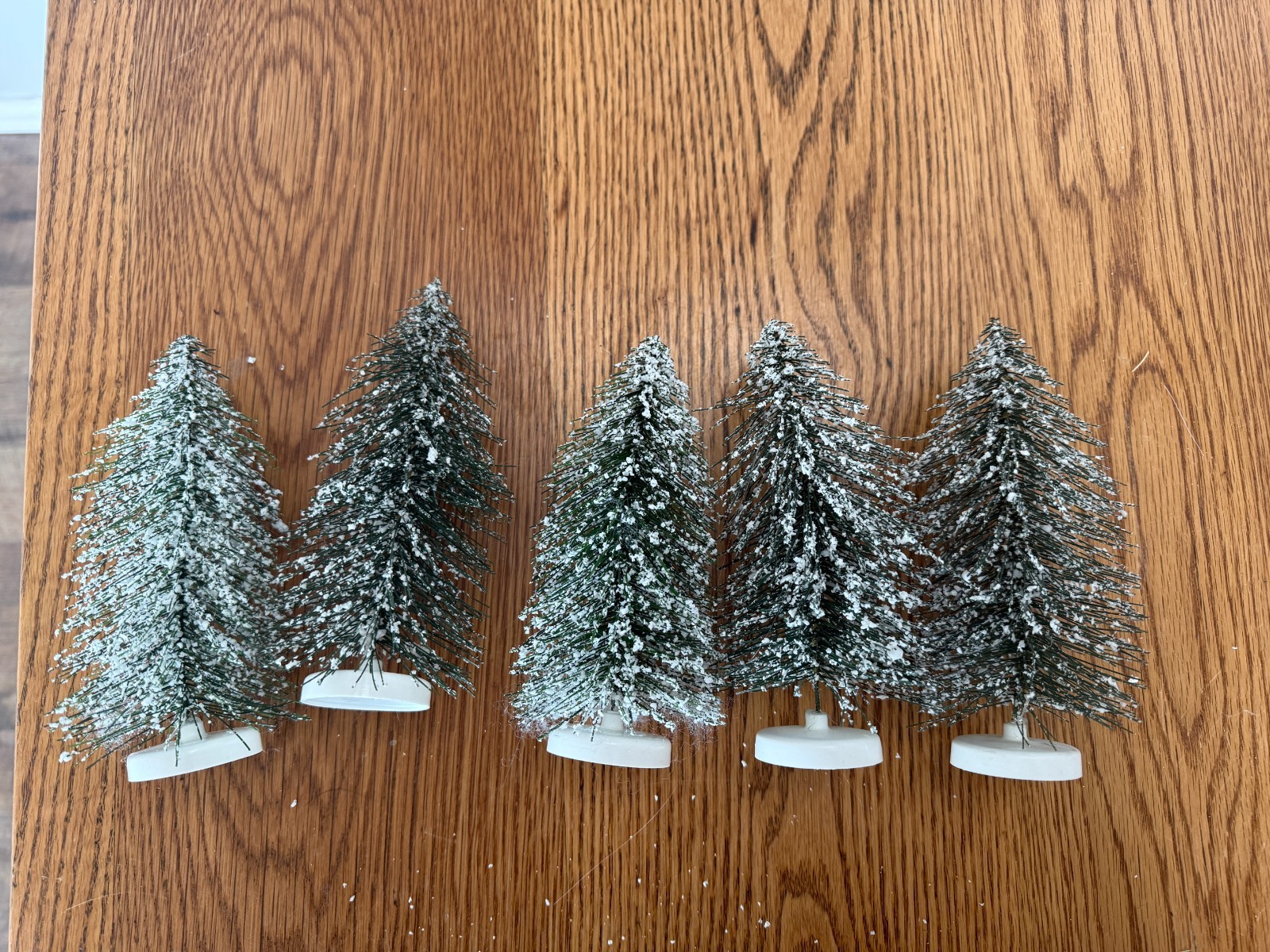 5 Green Flocked Christmas Village Bottle Brush Trees Plastic Base Taiwan 6″